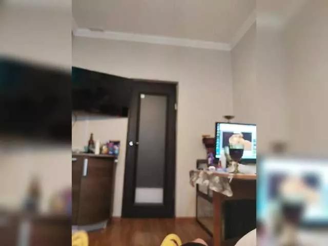 Offline Oyster-lemon on BongaCams