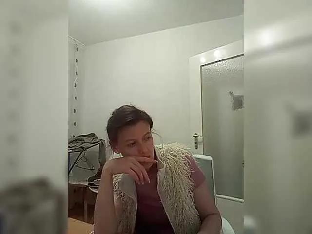 Offline P-A-N-I-K-A on BongaCams