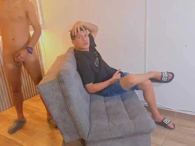 BongaCams Party-SwingerADS is Freechat Party-SwingerADS — We like to enjoy sex in all its areas, senses and tastes, sex is a refined art that must be enjoyed to the fullest, that is why we are excited by everything that is daring, morbid, dirty and strong. Beatings, Spanking, ATM and more