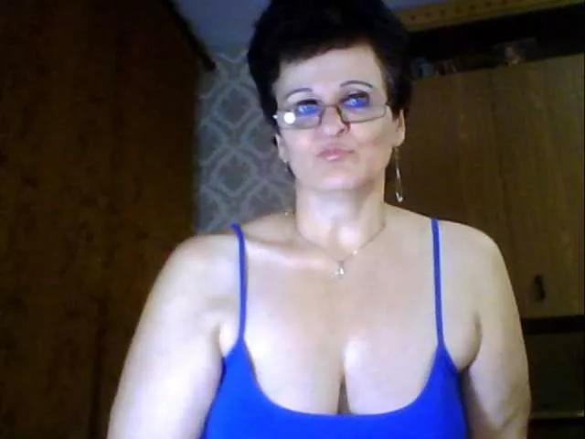 Offline PaulaGolden on BongaCams