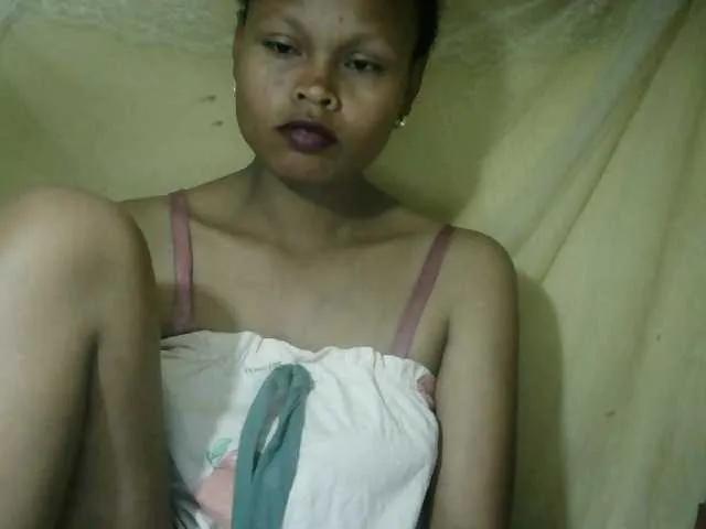 Offline Pussy01lips on BongaCams