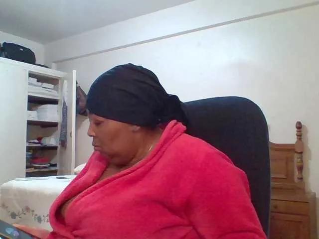 Offline pussylips53 on BongaCams