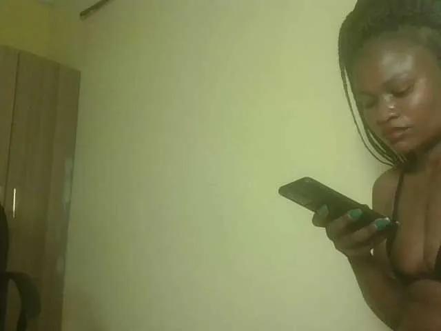 Offline queenivy on BongaCams