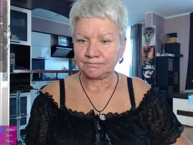 Offline roxana-brooks on BongaCams