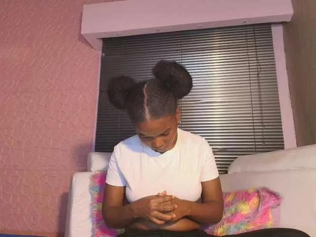 Offline SashaLuxx on BongaCams