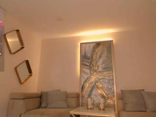 Offline SophieBarnett on BongaCams