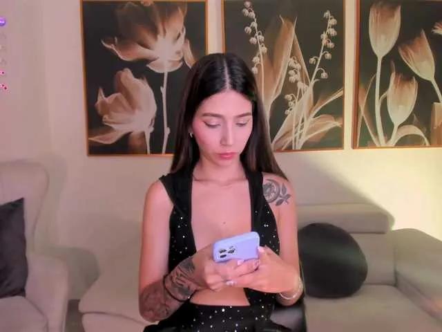 Offline TaraLawrence on BongaCams