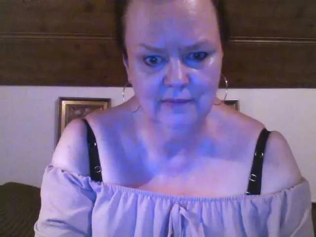 TiffanyAmore on BongaCams 