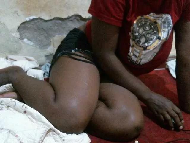 Offline Vivvy-Queen on BongaCams