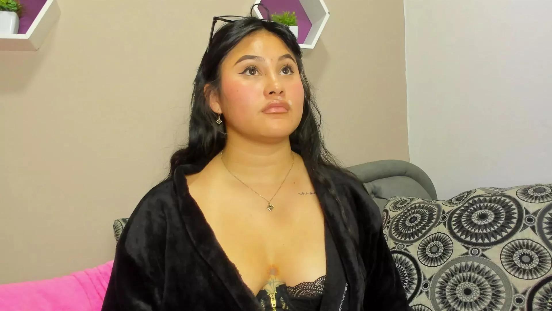 Offline _Little_Ivy on Cam4