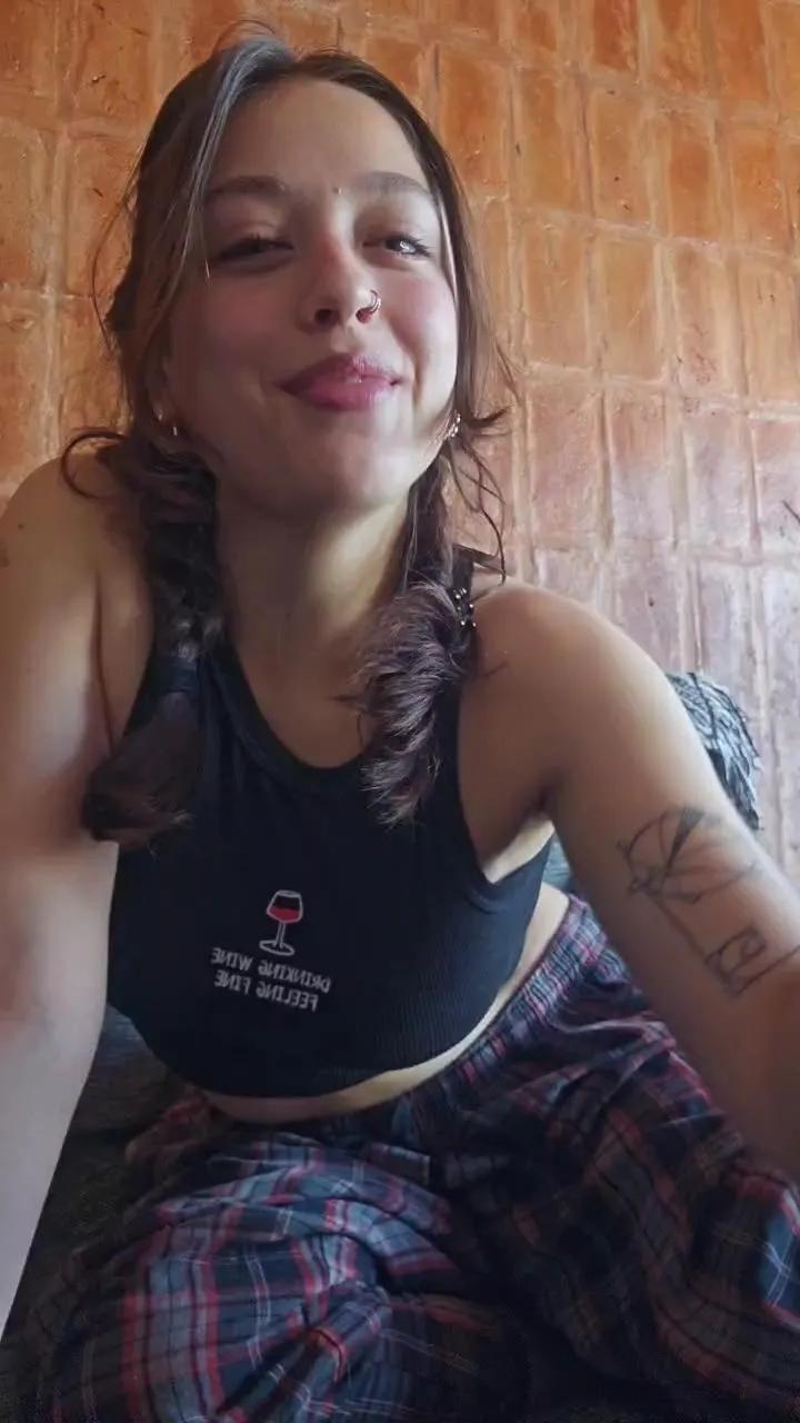 Offline _paupcorn on Cam4