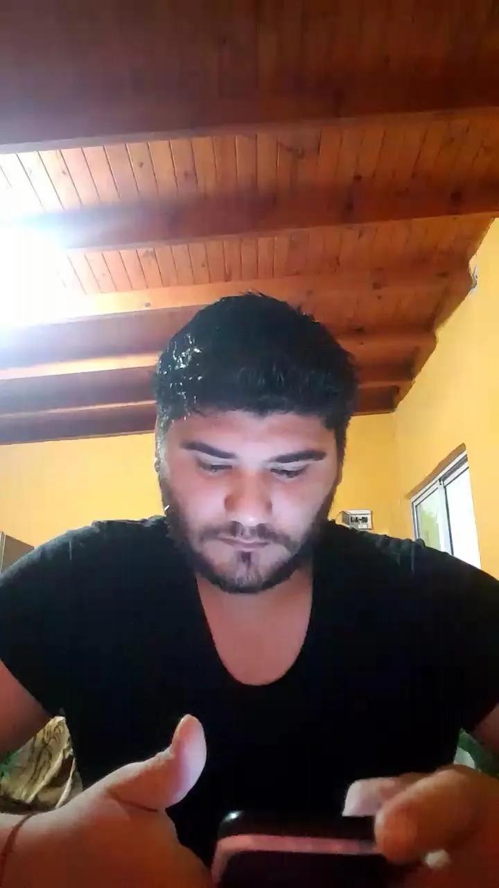 Offline Adritoledo on Cam4