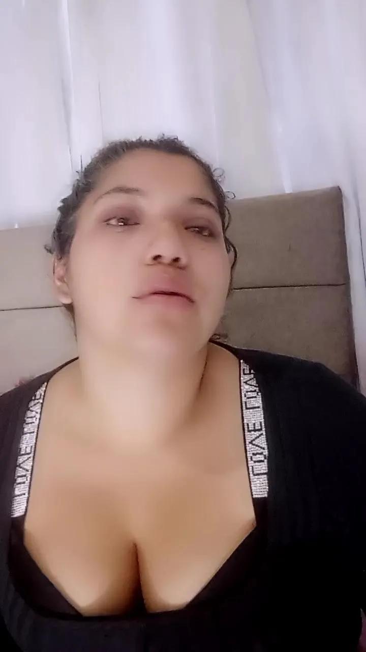 Offline Afrotida_Booms on Cam4