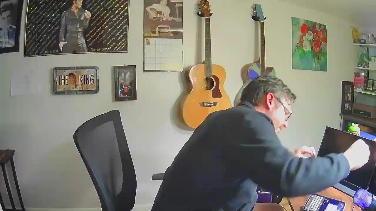 Offline AlexanderII4u on Cam4