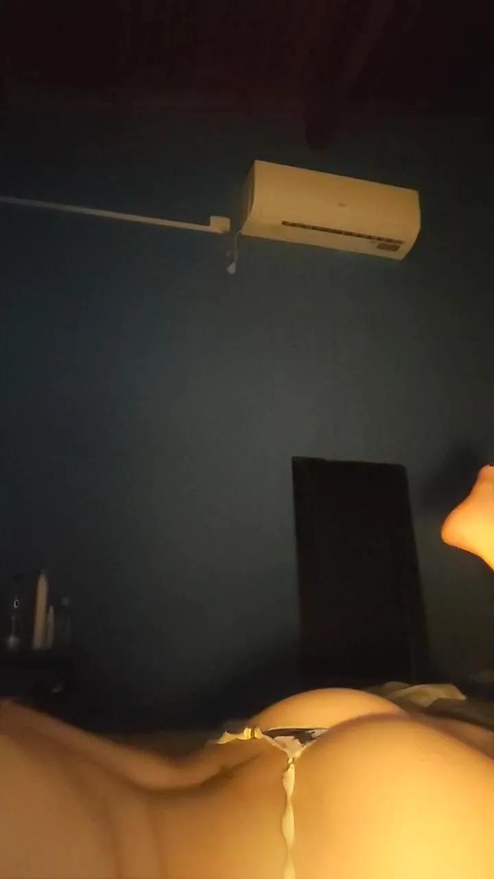 Offline Almita02 on Cam4