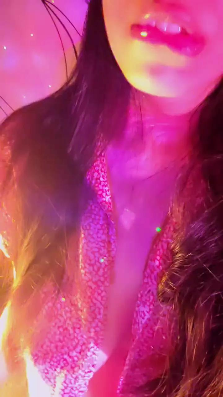 Cam4 Aloneathome22 is Freechat Aloneathome22 — Freechat on Cam4