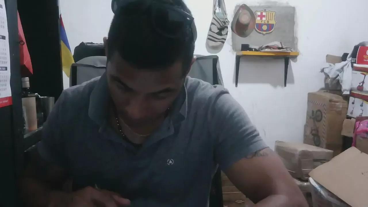 Offline AM92 on Cam4