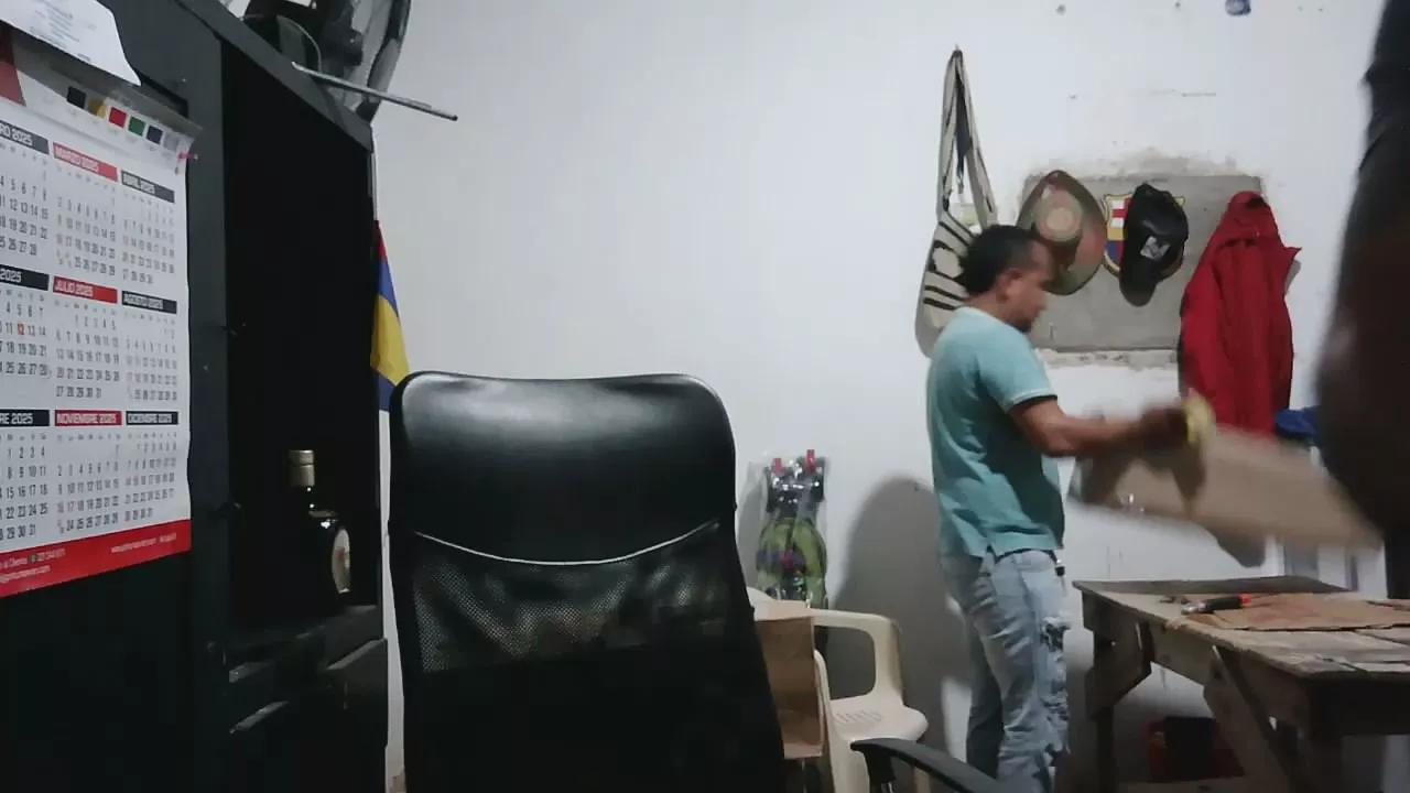 Offline AM92 on Cam4