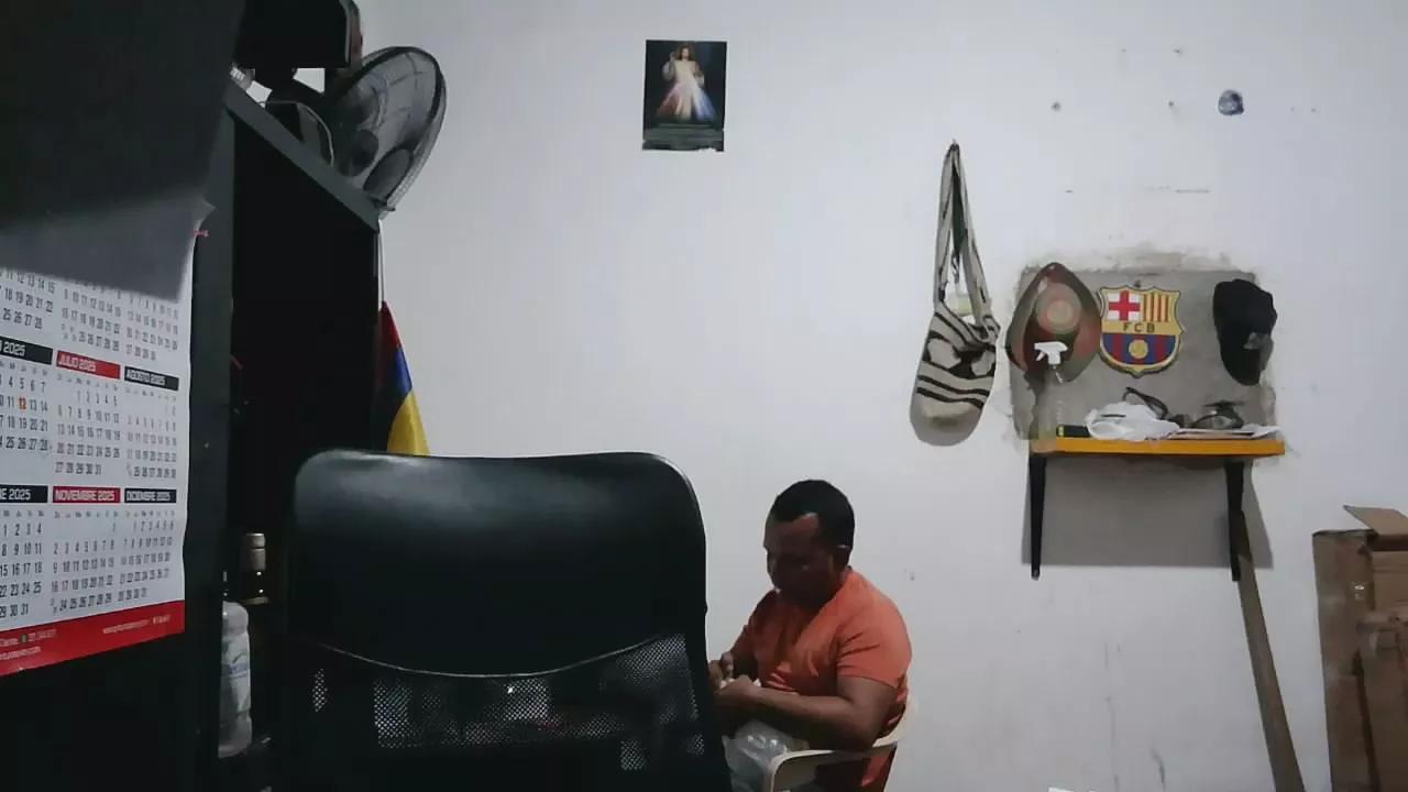 Offline AM92 on Cam4