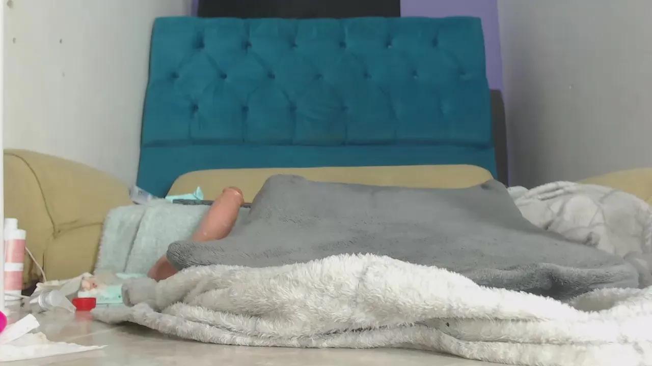 Offline avalericherrycm on Cam4