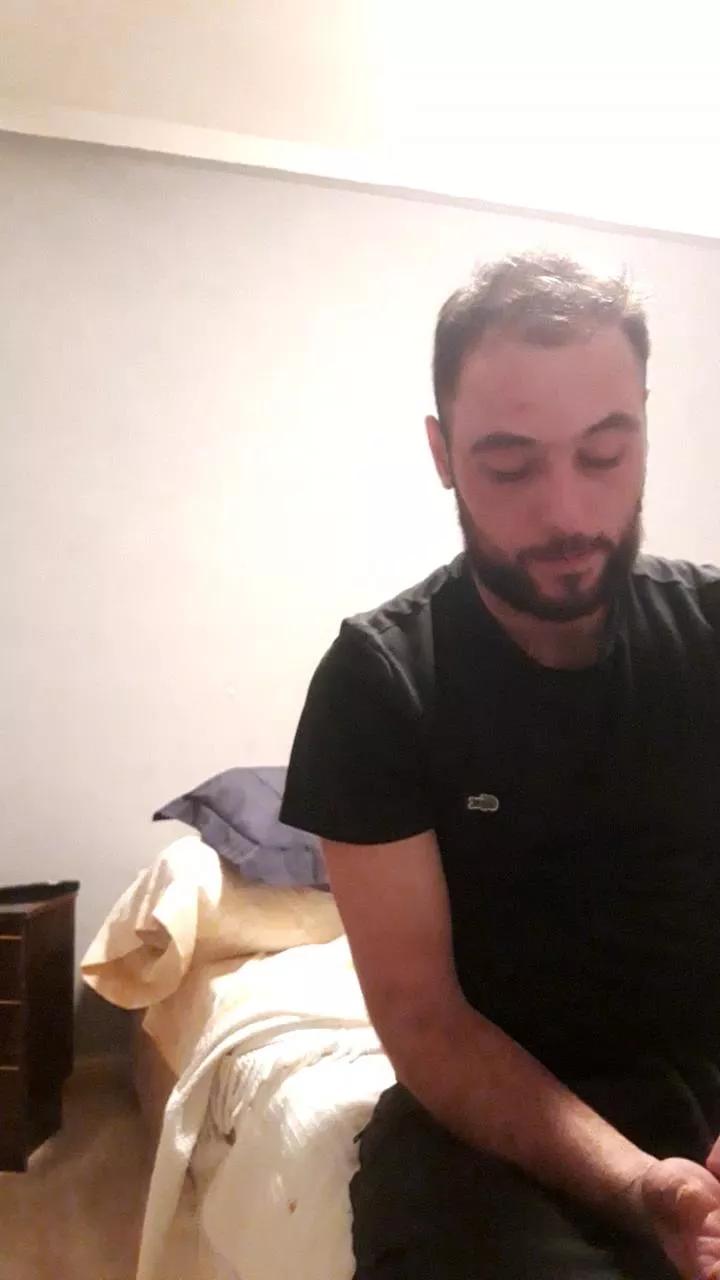 Offline Azox123er on Cam4