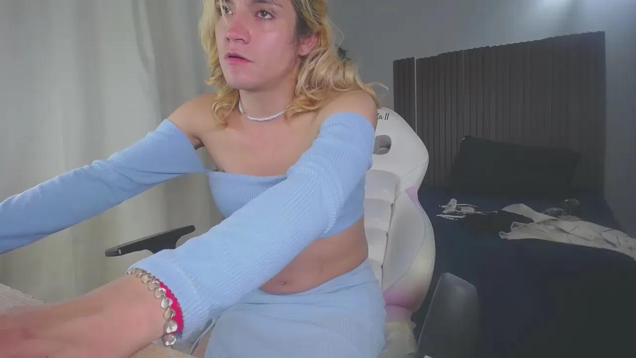 Offline Barbie_Demon_ on Cam4