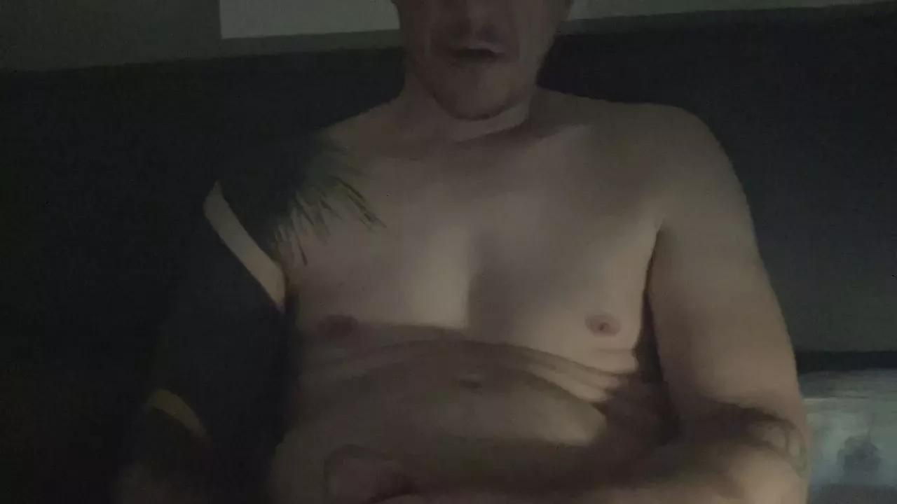 Offline BiBo666 on Cam4