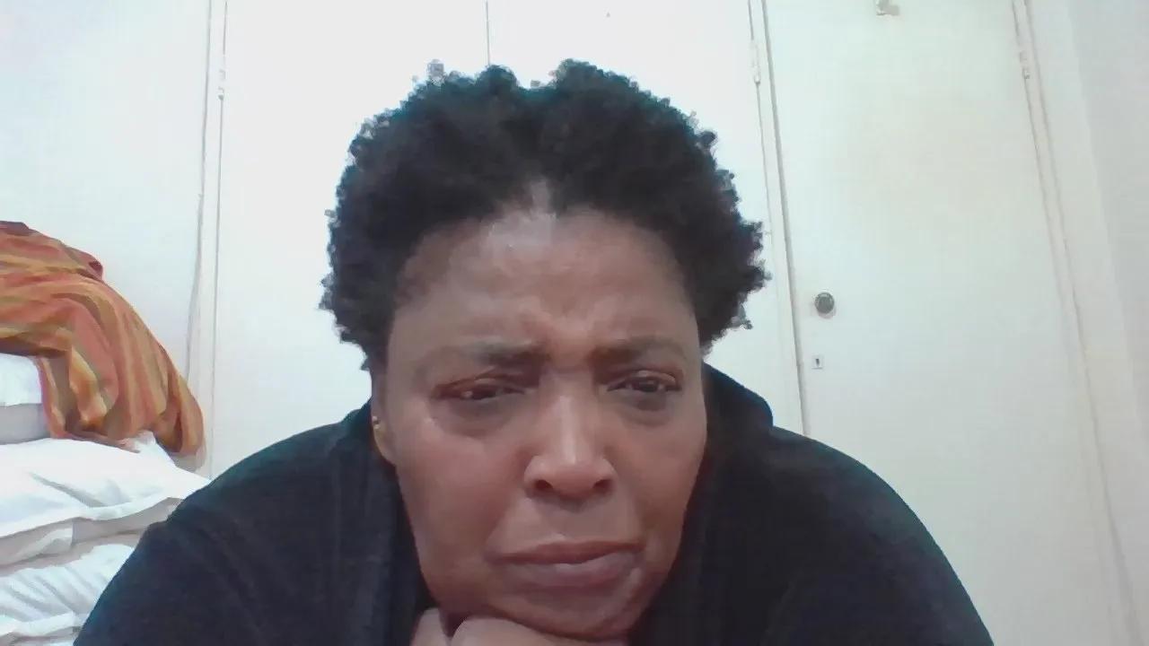 Offline bigpussylipsx53 on Cam4