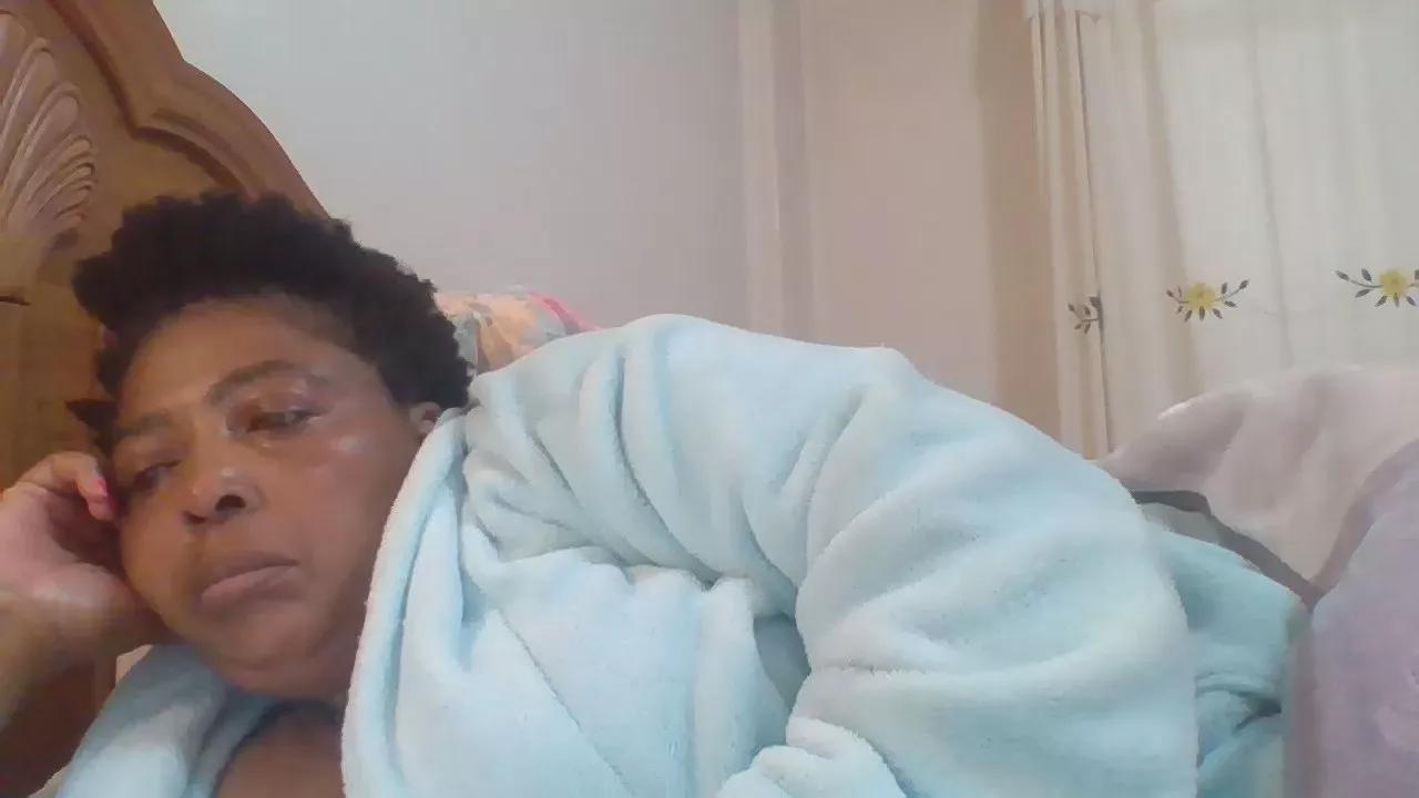 Offline bigpussylipsx53 on Cam4