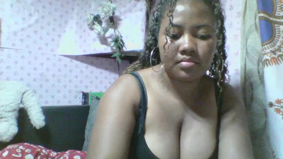 Offline blackhoney_fun on Cam4