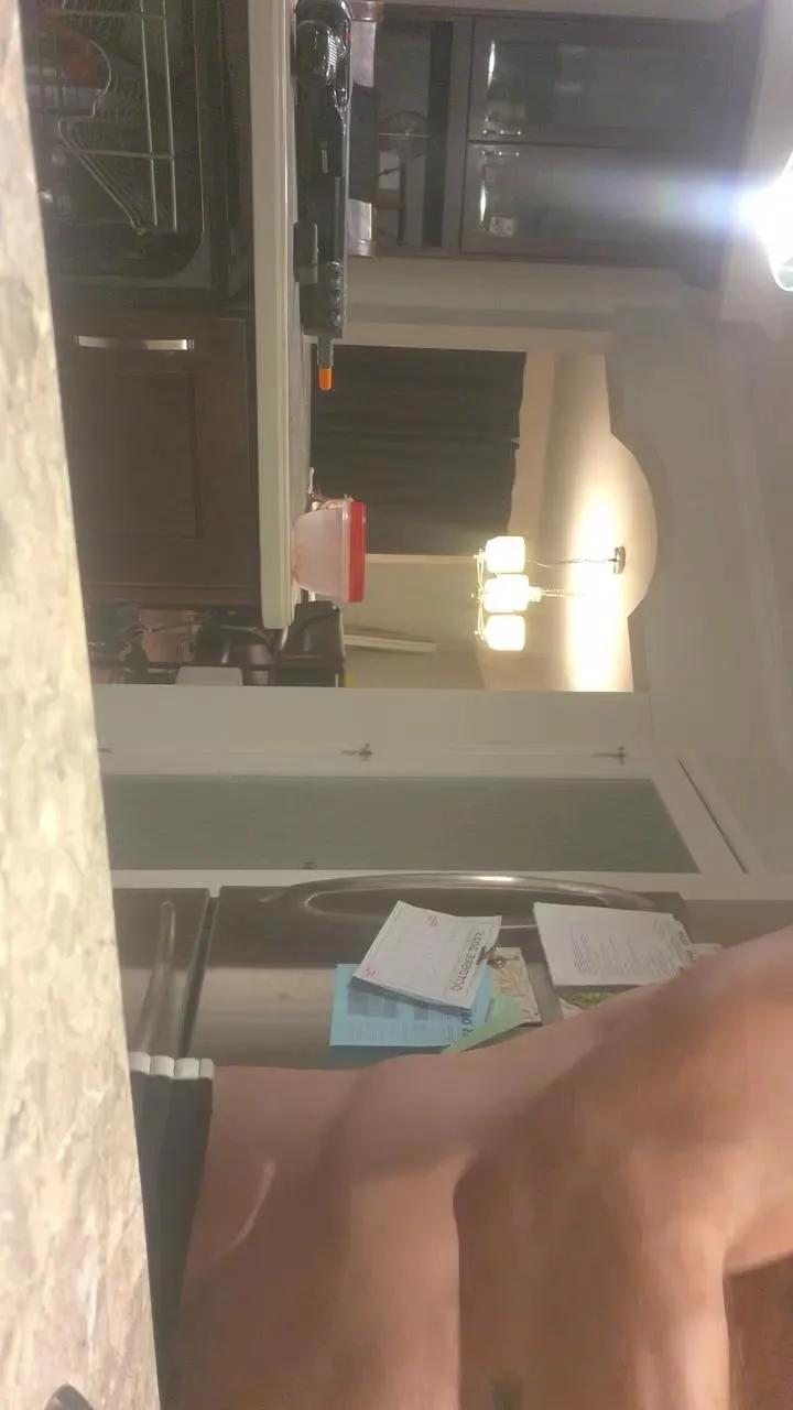 Offline Boy4183 on Cam4