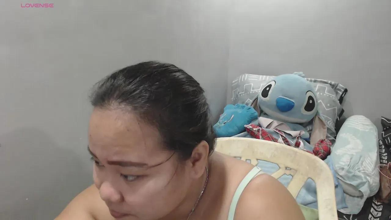 Offline BubbleButtPinay on Cam4