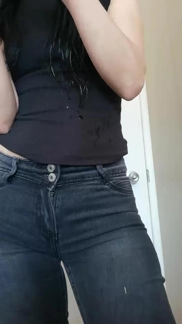 Offline candydreams6 on Cam4