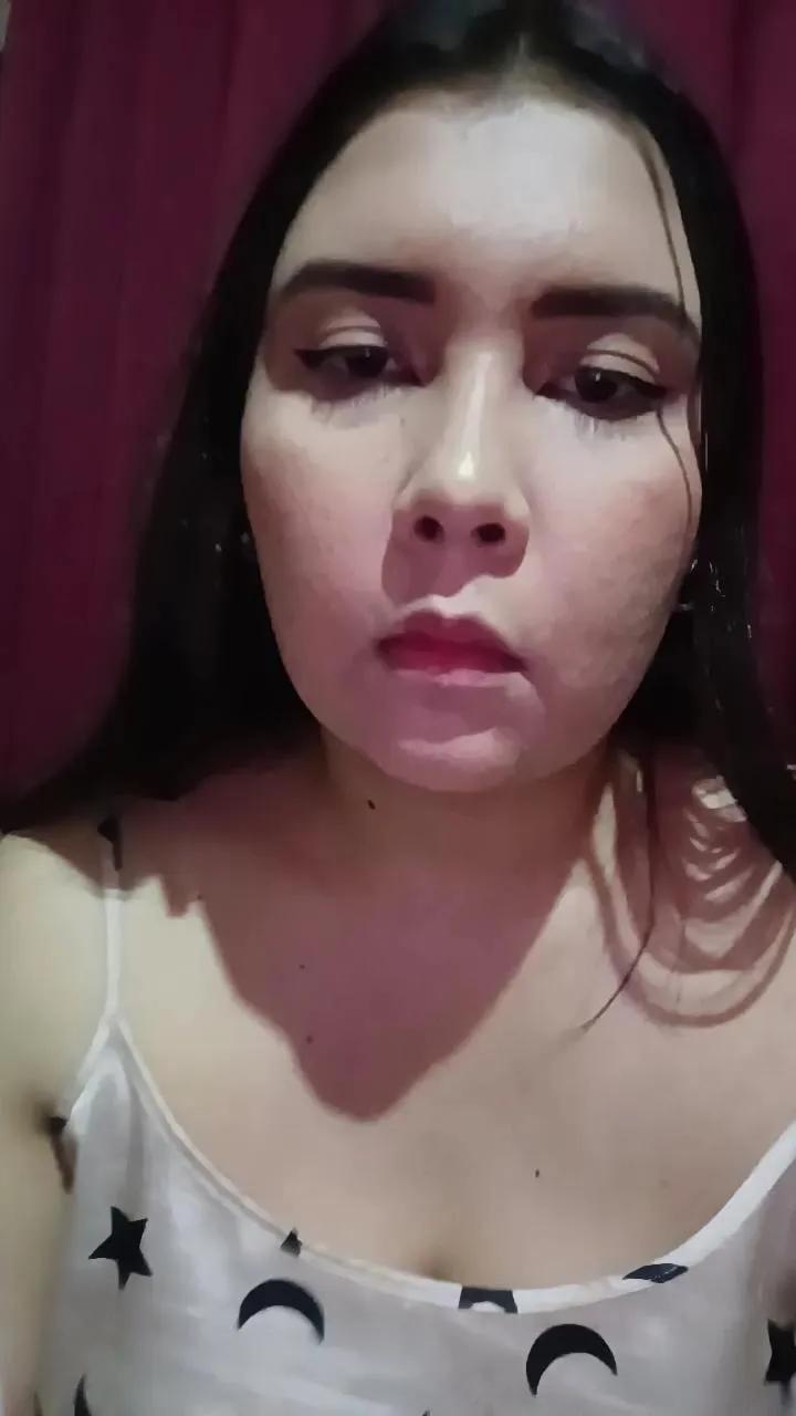 Offline ChanneyPrincess on Cam4