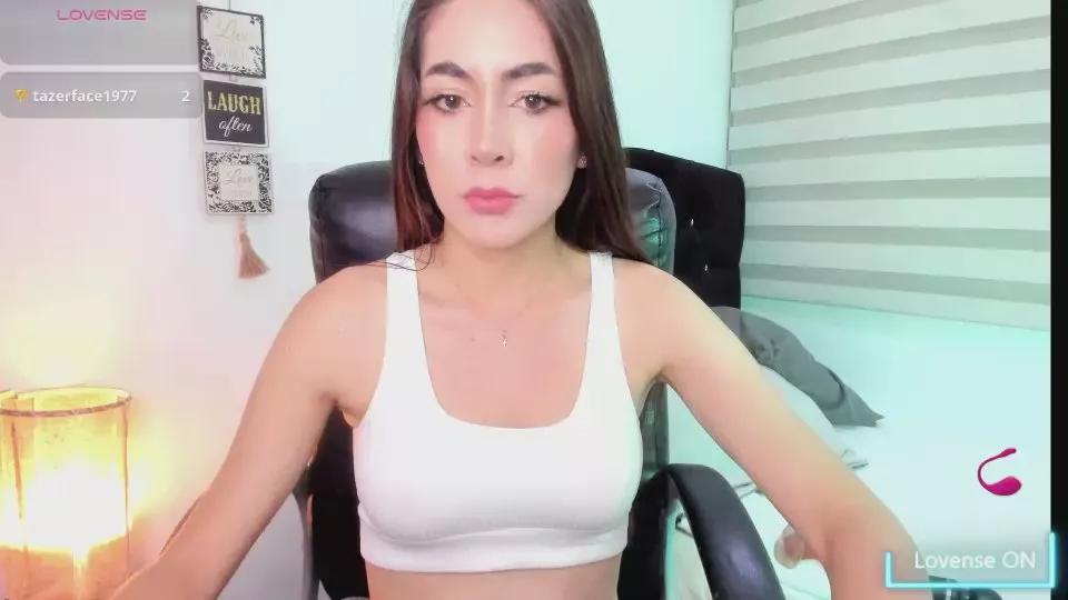 Offline CristinaLaurent on Cam4