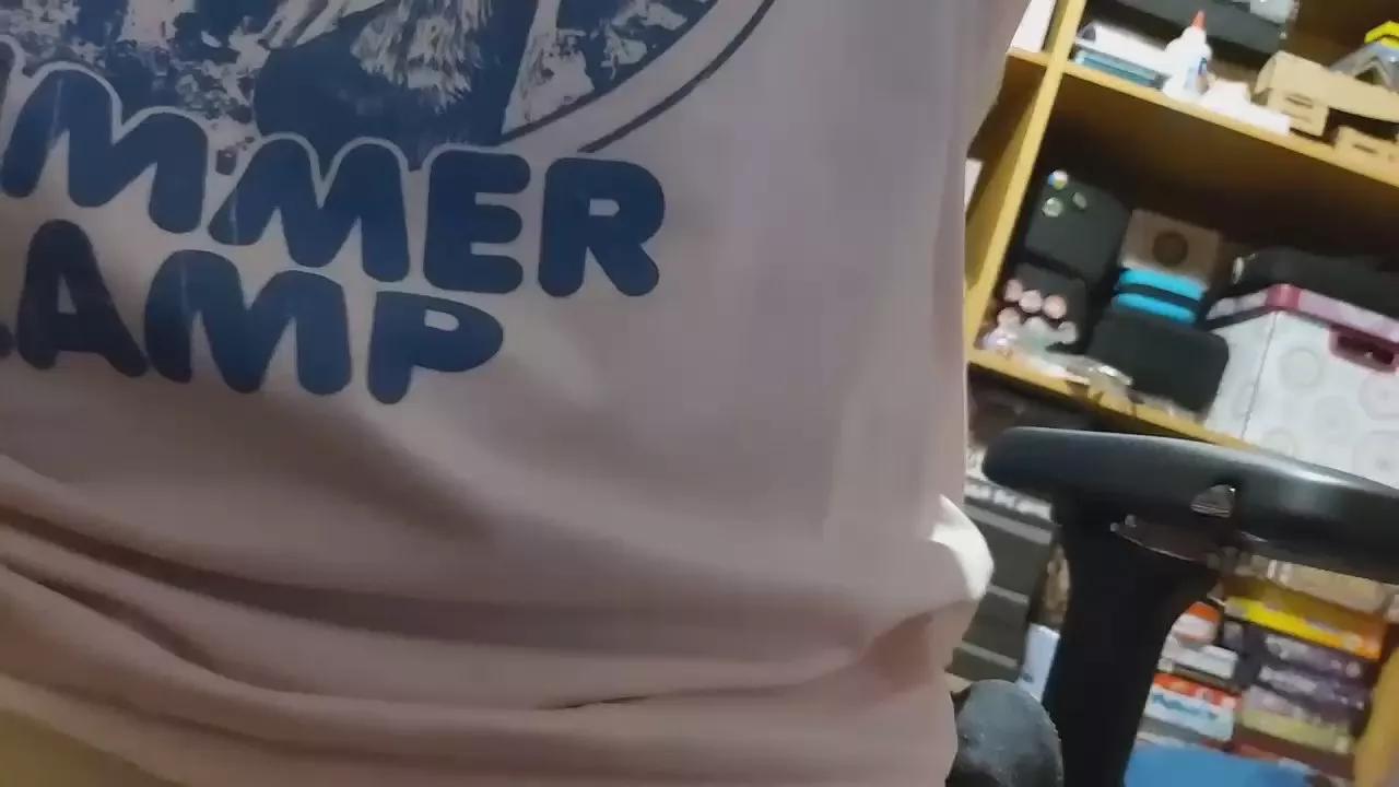 Offline cumman22xxx on Cam4