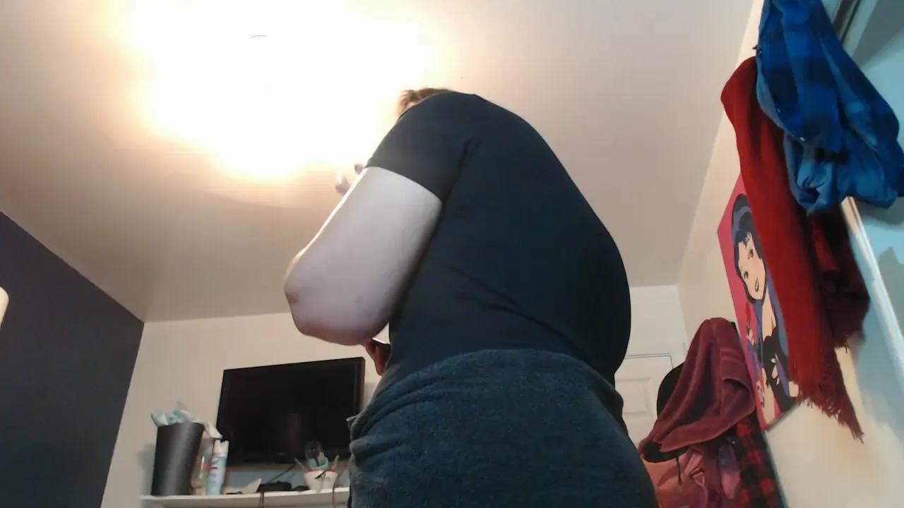 Offline DaniDebauchery on Cam4