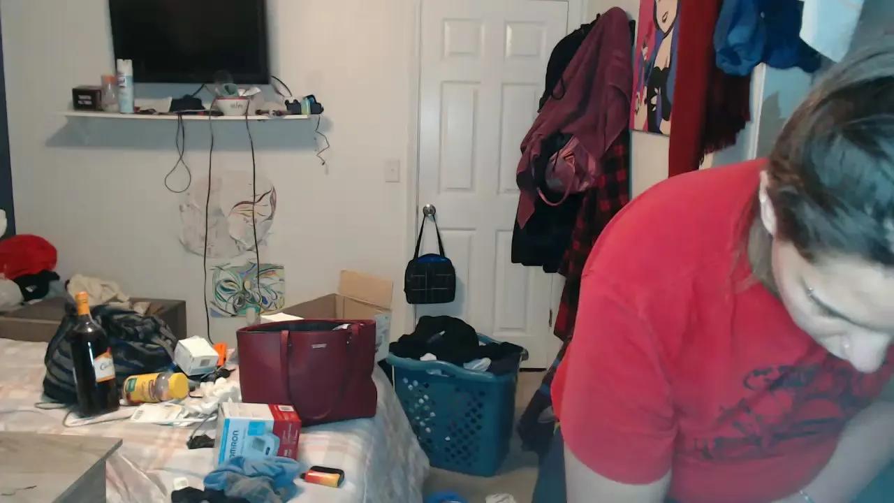 Offline DaniDebauchery on Cam4