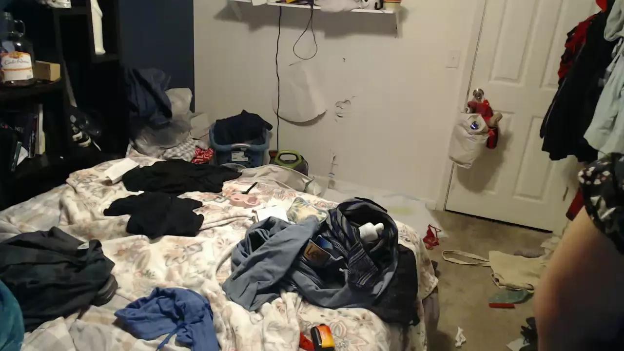 Offline DaniDebauchery on Cam4