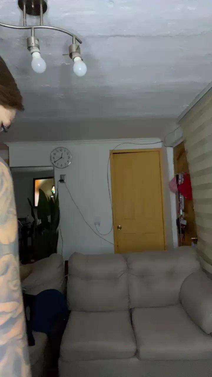 Offline Dolcegatita on Cam4