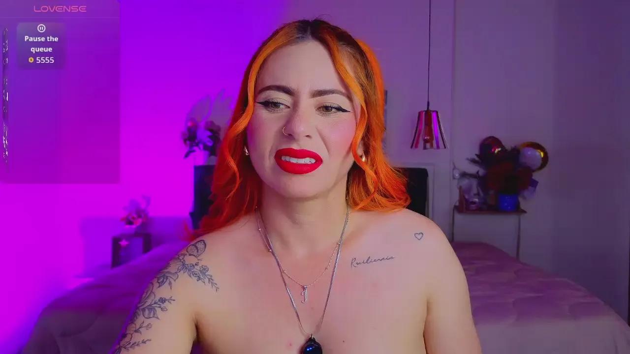 Offline Dulcecharlottee on Cam4