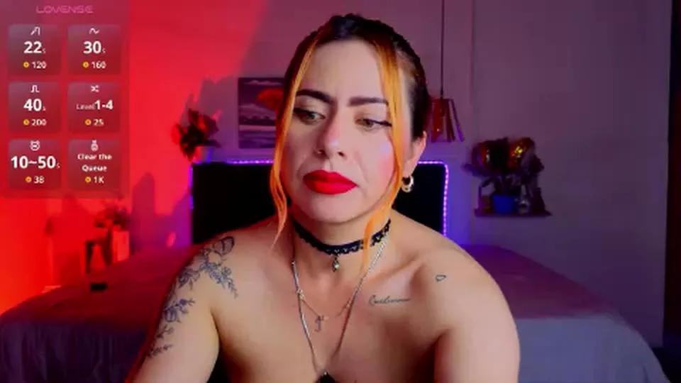 Offline Dulcecharlottee on Cam4