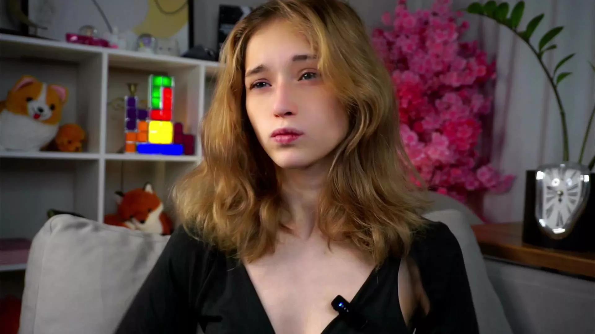 Freechat EdythCorell on Cam4