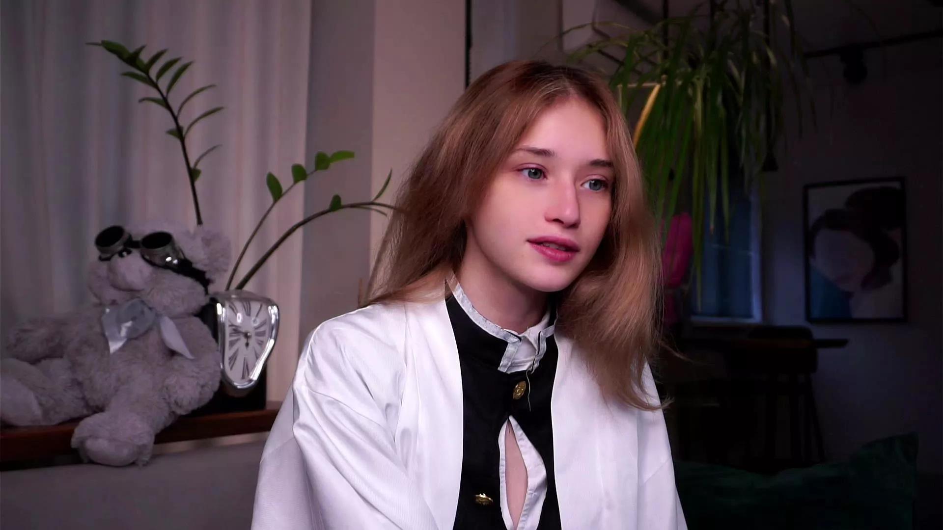 Freechat EdythCorell on Cam4