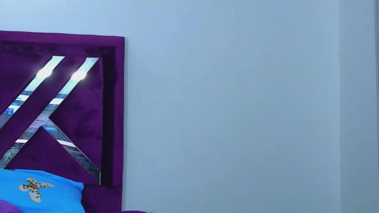 Offline eimy_cute01 on Cam4