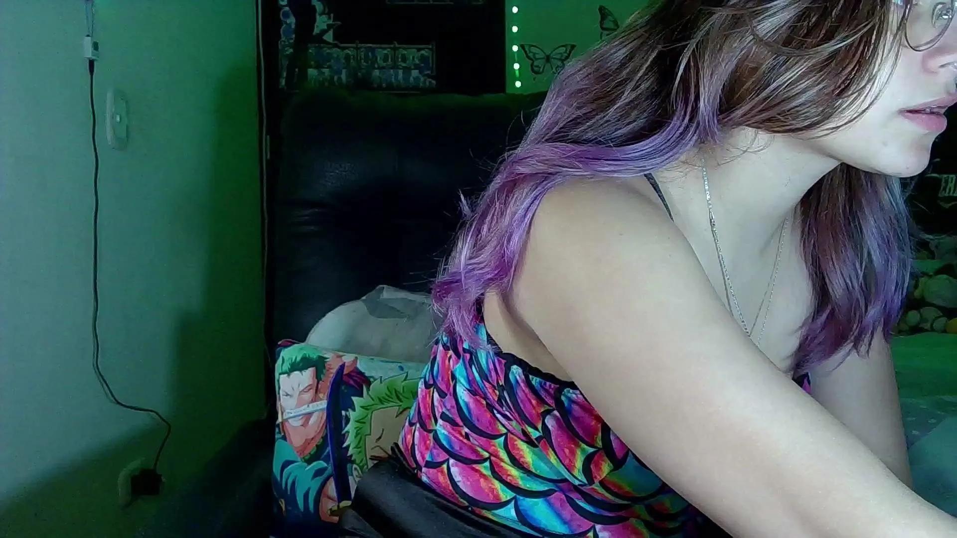 Offline Elith20 on Cam4