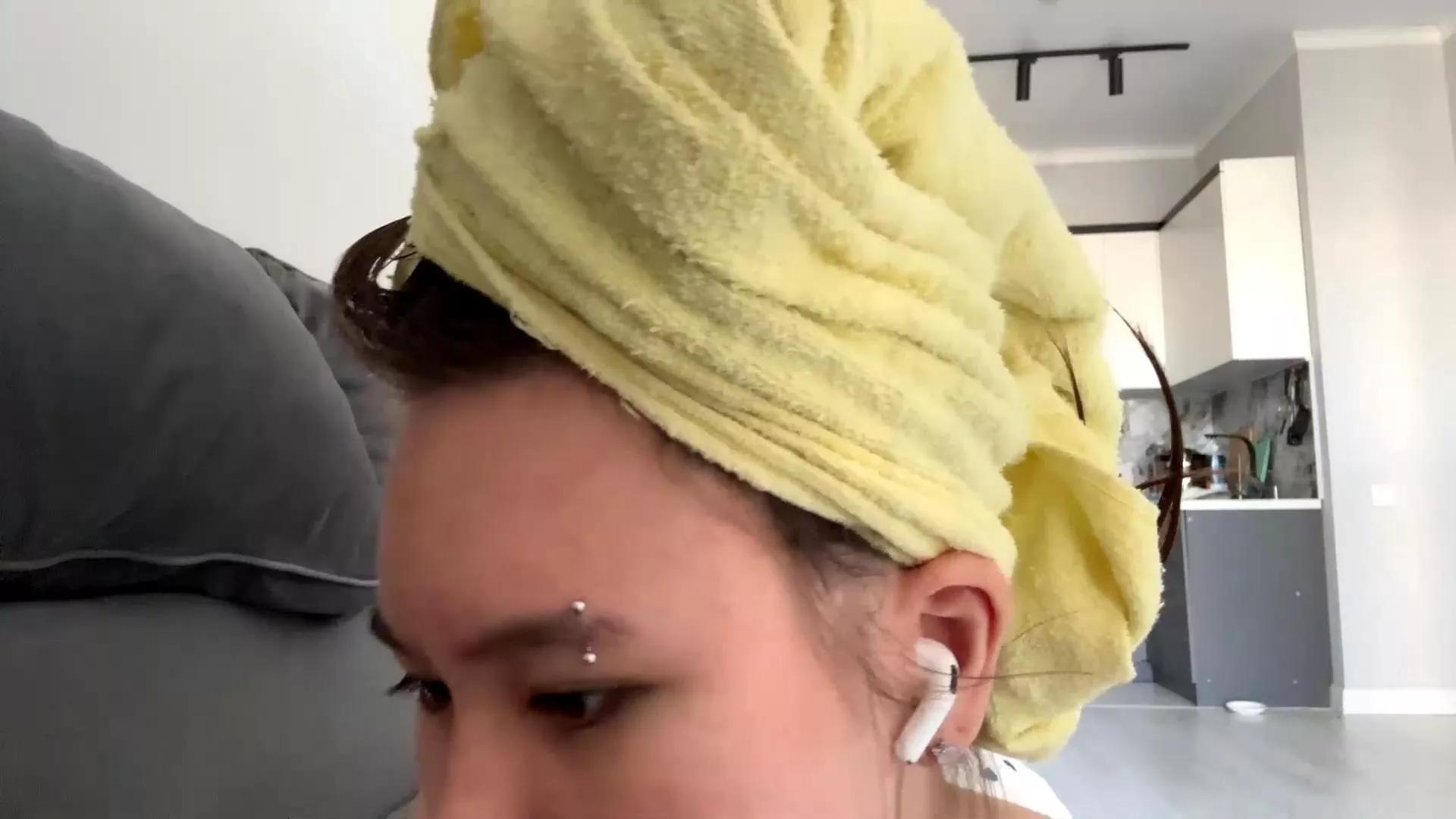 Offline ElletteBeat on Cam4