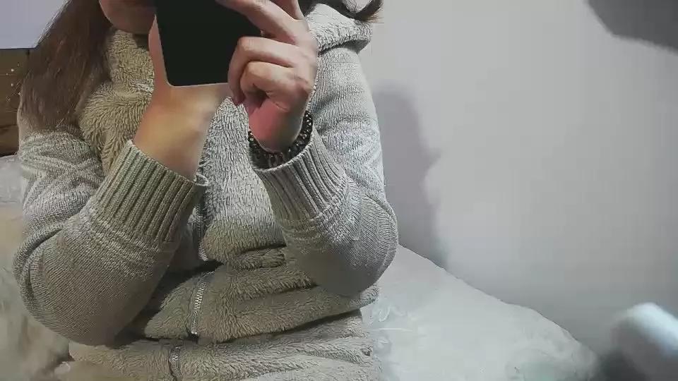 Offline emerald00_ on Cam4