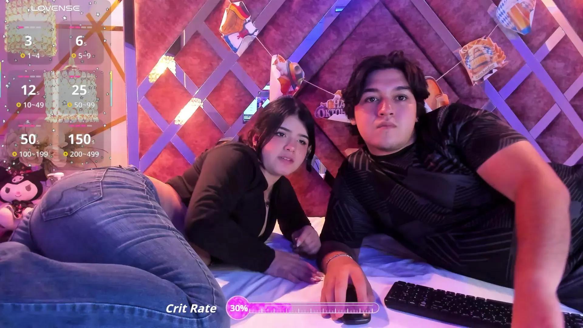 Offline EmilyANDrew on Cam4