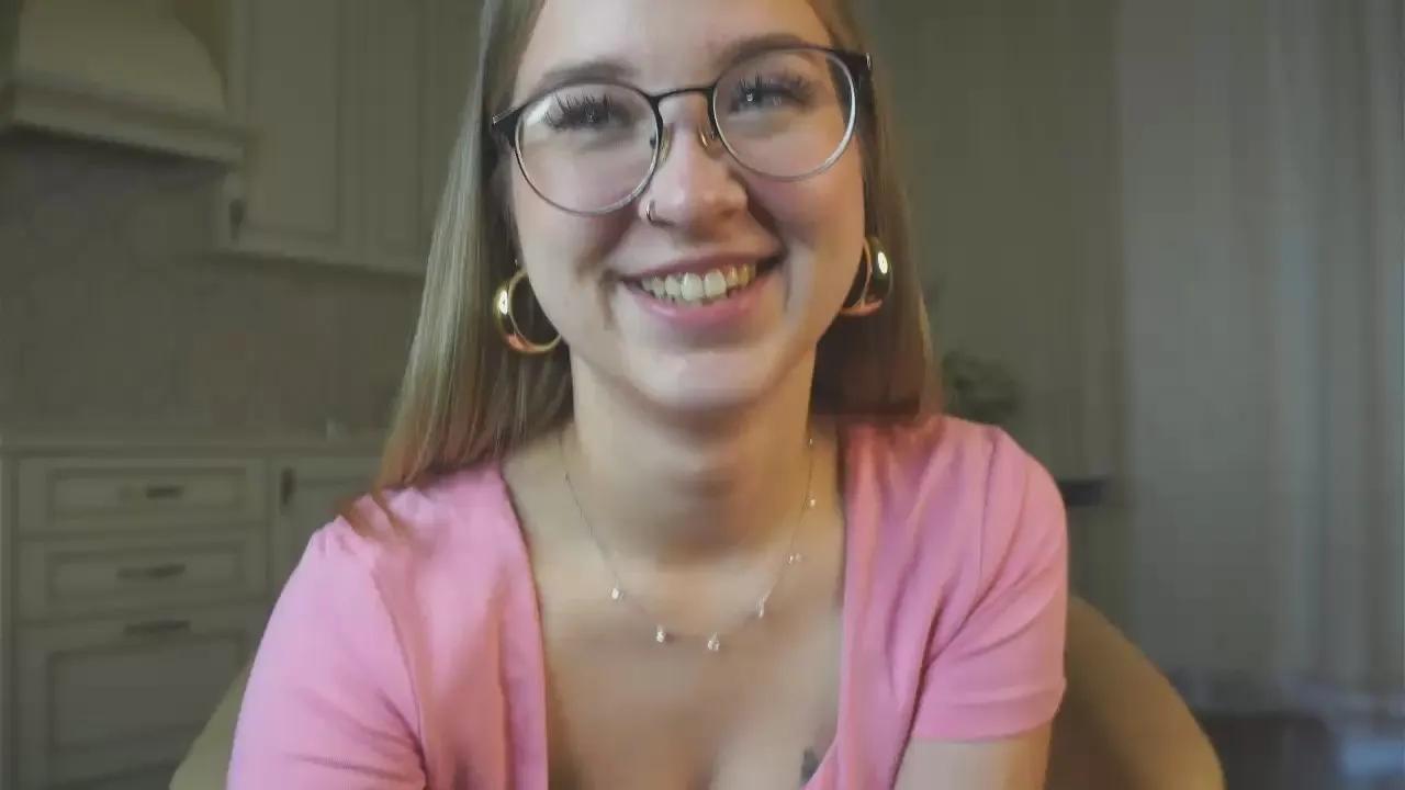 Offline EsmeBoddy on Cam4